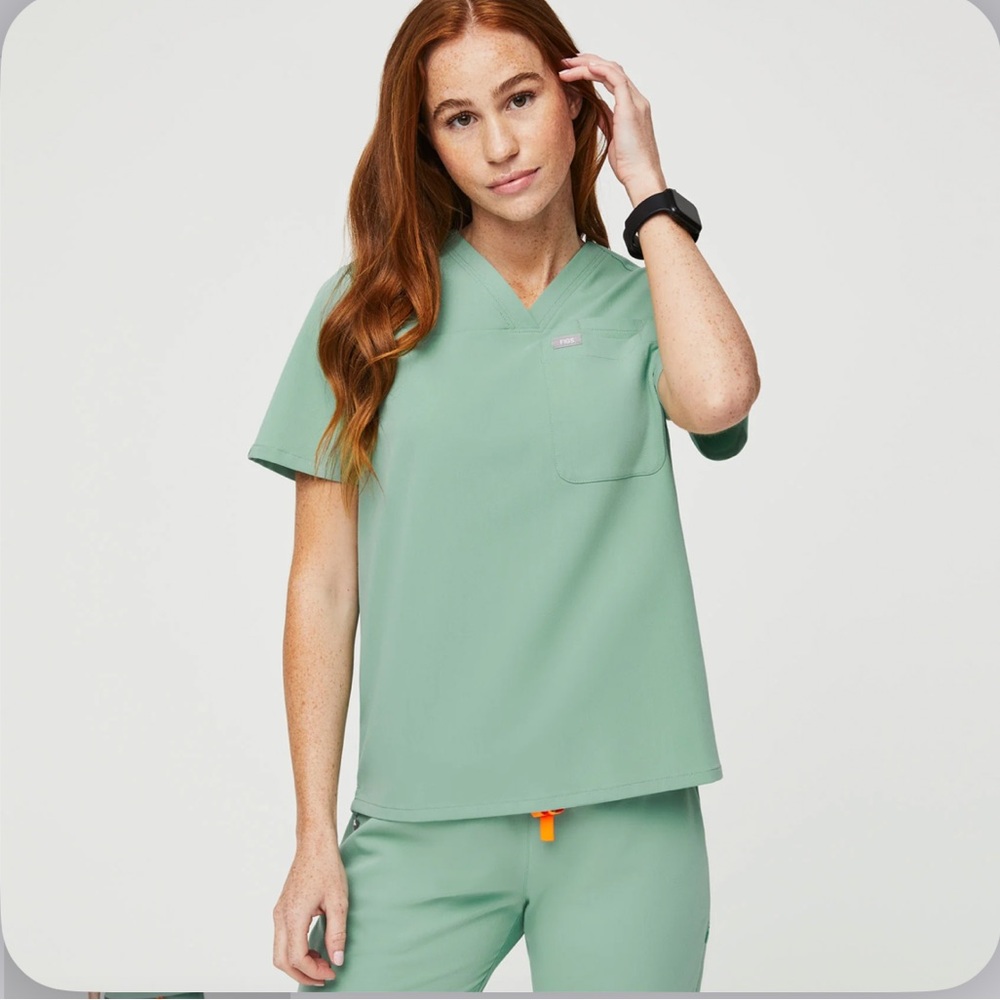 Figs Jade Kaya Classic V-Neck Scrub Top